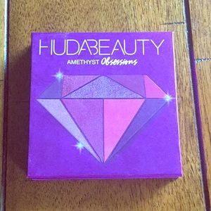 Huda Beauty Amethyst Obsessions Palette